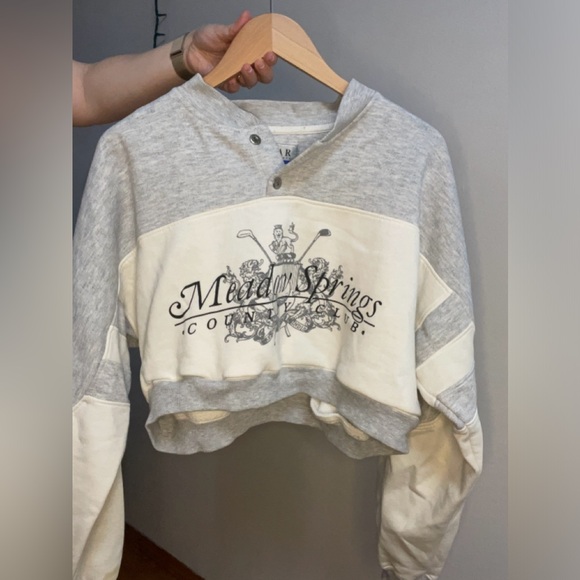 Vintage cropped golf club sweatshirt size large - Picture 4 of 4